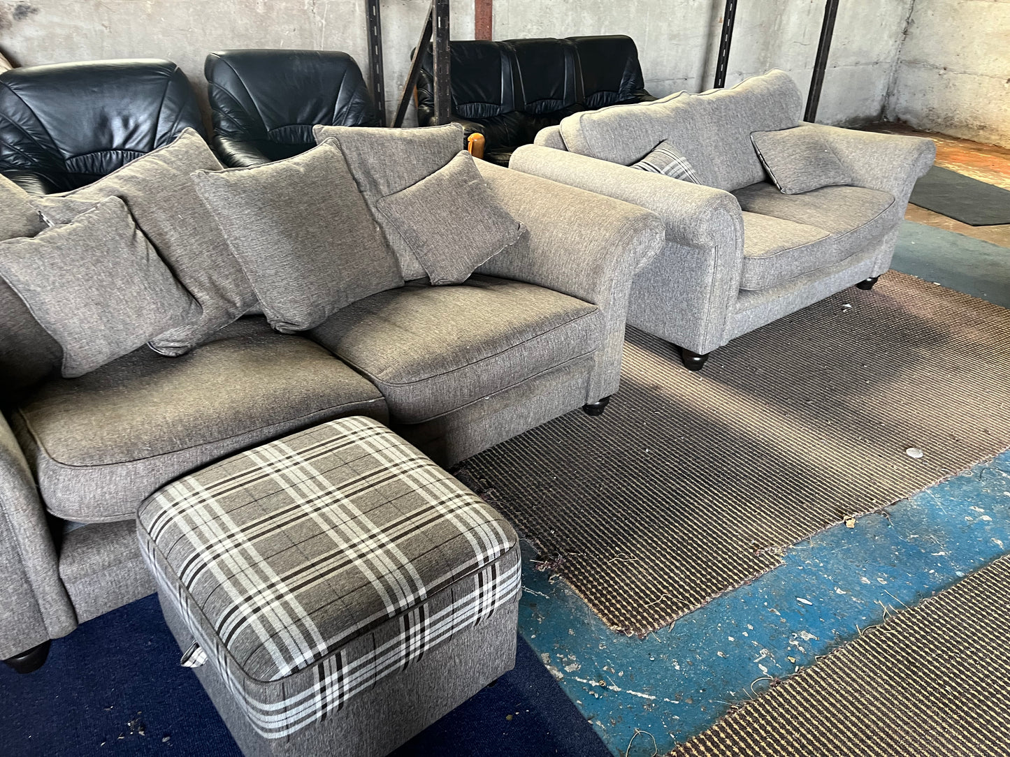 Grey 3+2 sofa set