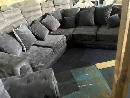 Black corner sofa set - just he corner not the 2 seater
