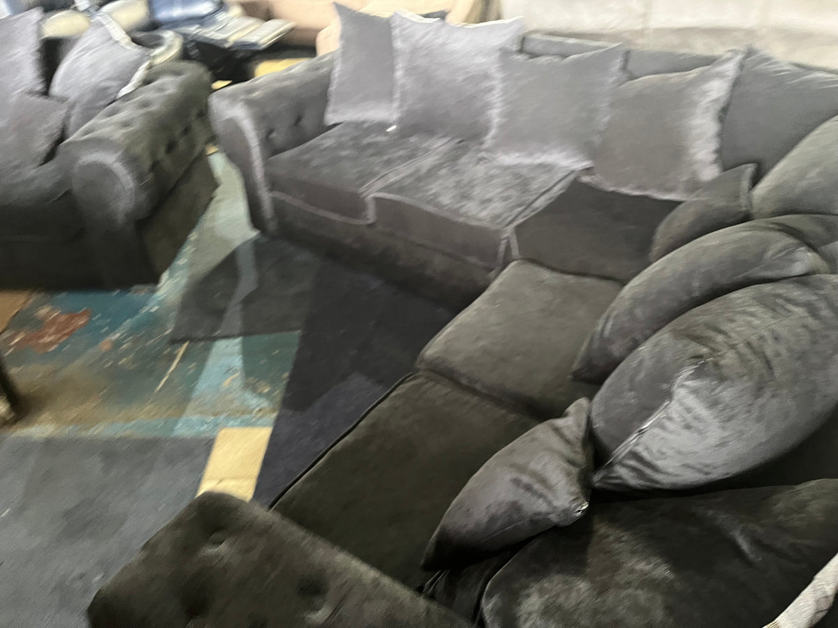 Black corner sofa set - just he corner not the 2 seater
