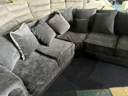 Black corner sofa set - just he corner not the 2 seater