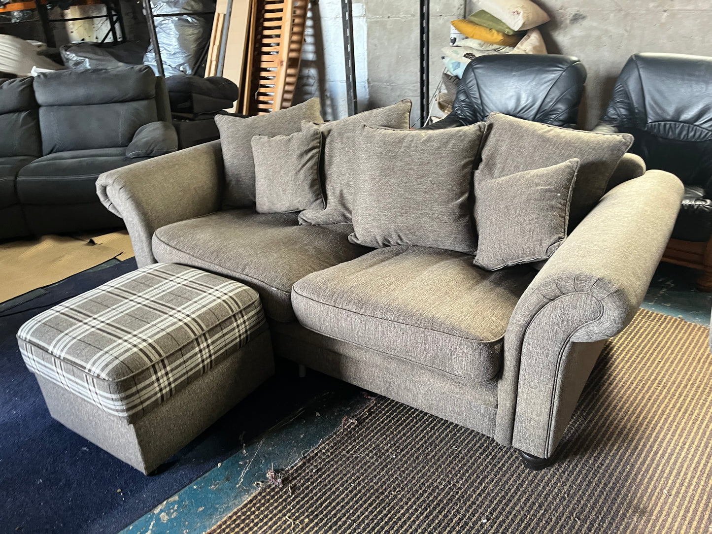 Grey 3+2 sofa set